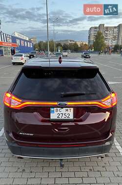 Позашляховик / Кросовер Ford Edge 2018 в 