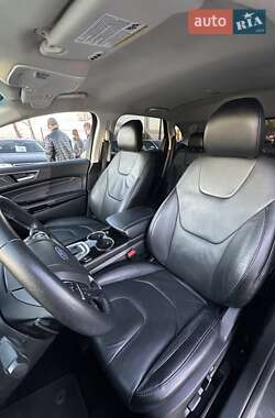 Внедорожник / Кроссовер Ford Edge 2017 в 