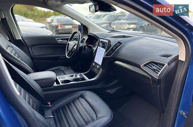 Позашляховик / Кросовер Ford Edge 2022 в 