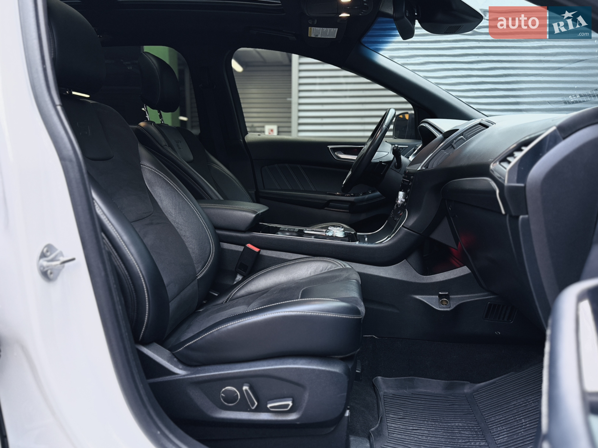 2019 Ford Edge - мініатюра 15
