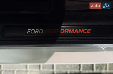 Внедорожник / Кроссовер Ford Edge 2019 в 