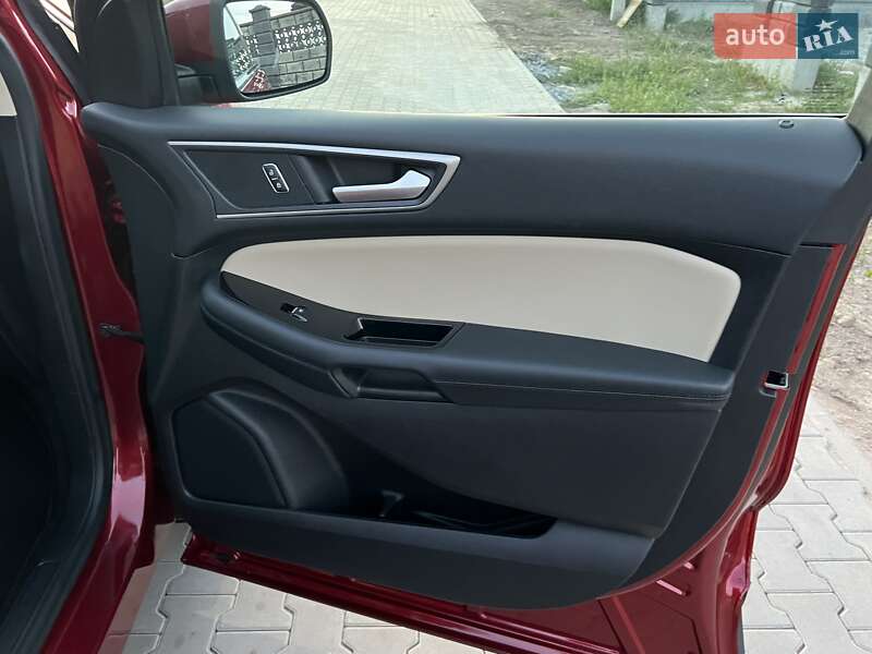 Позашляховик / Кросовер Ford Edge 2019 в Рівному