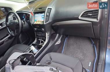 Позашляховик / Кросовер Ford Edge 2019 в  фото 6 Позашляховик / Кросовер Ford Edge 2019 в