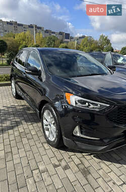 Позашляховик / Кросовер Ford Edge 2020 в 