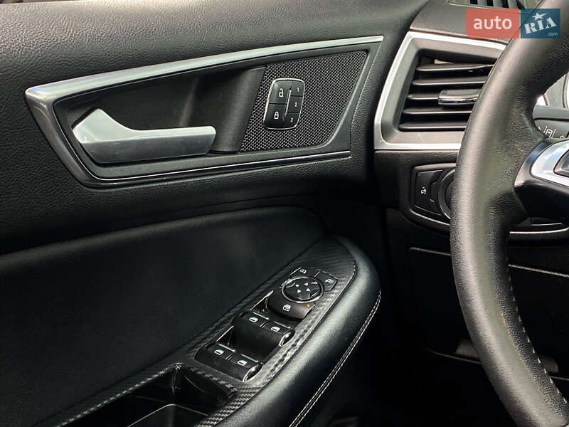 Позашляховик / Кросовер Ford Edge 2017 в Києві