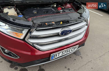 Внедорожник / Кроссовер Ford Edge 2016 в 