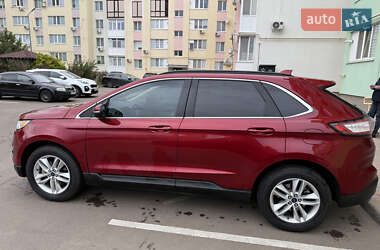 Внедорожник / Кроссовер Ford Edge 2016 в 