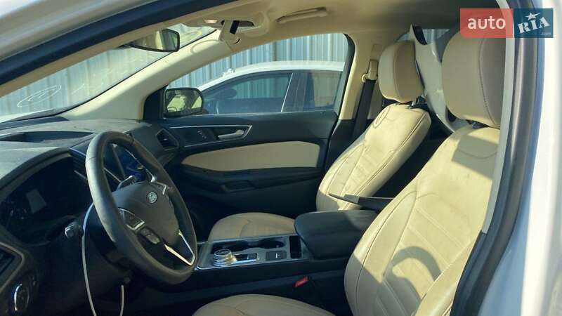 Позашляховик / Кросовер Ford Edge 2022 в Чернівцях