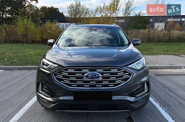 Позашляховик / Кросовер Ford Edge 2019 в  фото 3 Позашляховик / Кросовер Ford Edge 2019 в