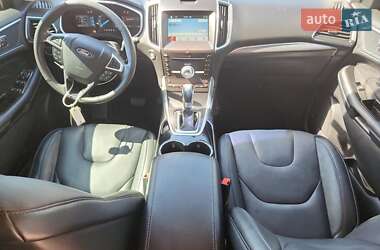 Позашляховик / Кросовер Ford Edge 2017 в 