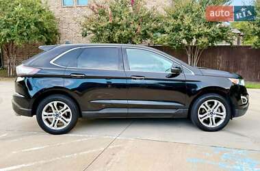 Позашляховик / Кросовер Ford Edge 2018 в 
