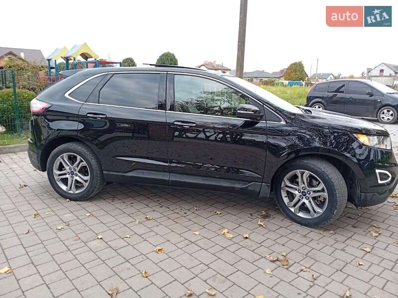 Позашляховик / Кросовер Ford Edge 2017 в Стрию