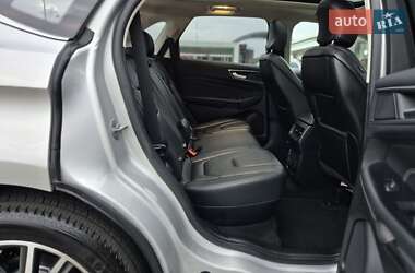 Внедорожник / Кроссовер Ford Edge 2019 в 
