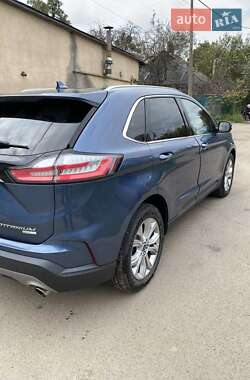 Внедорожник / Кроссовер Ford Edge 2019 в 