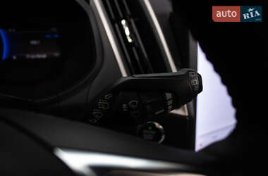 Внедорожник / Кроссовер Ford Edge 2022 в 