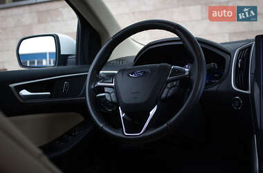 Внедорожник / Кроссовер Ford Edge 2022 в 