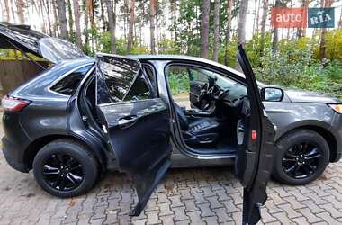 Внедорожник / Кроссовер Ford Edge 2015 в 