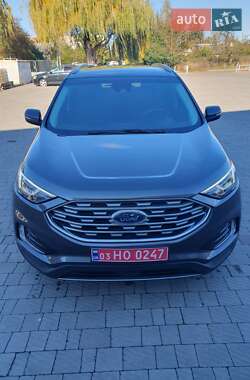 Внедорожник / Кроссовер Ford Edge 2019 в 