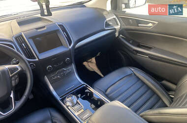 Позашляховик / Кросовер Ford Edge 2020 в 
