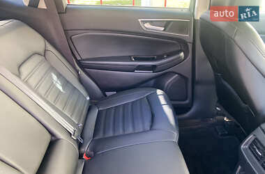 Позашляховик / Кросовер Ford Edge 2020 в 