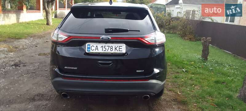 Позашляховик / Кросовер Ford Edge 2016 в Умані