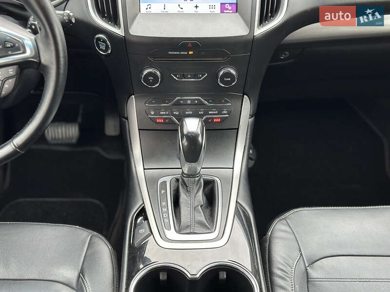 Внедорожник / Кроссовер Ford Edge 2017 в Киеве