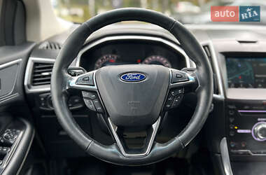 Позашляховик / Кросовер Ford Edge 2017 в 