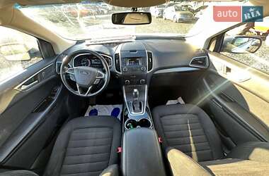 Позашляховик / Кросовер Ford Edge 2018 в  фото 15 Позашляховик / Кросовер Ford Edge 2018 в