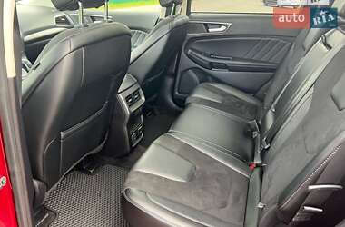 Позашляховик / Кросовер Ford Edge 2015 в 