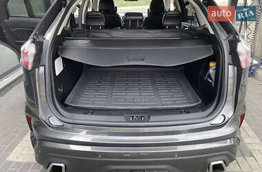Позашляховик / Кросовер Ford Edge 2019 в  фото 5 Позашляховик / Кросовер Ford Edge 2019 в