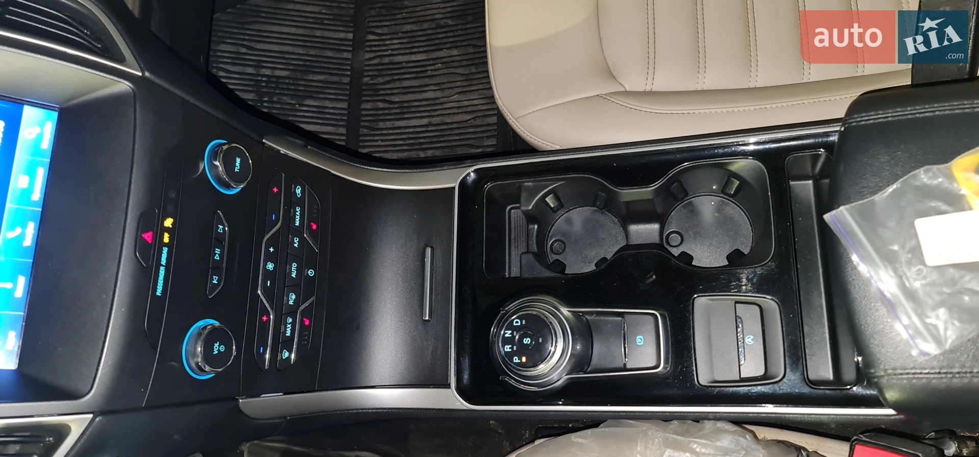 2020 Ford Edge - мініатюра 8