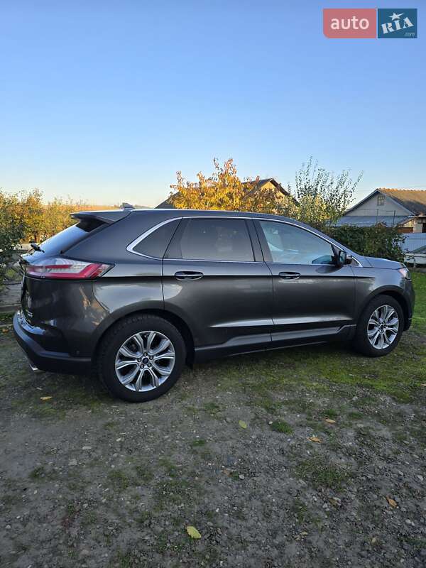 Внедорожник / Кроссовер Ford Edge 2019 в Черновцах