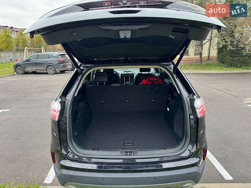 Позашляховик / Кросовер Ford Edge 2020 в Рівному