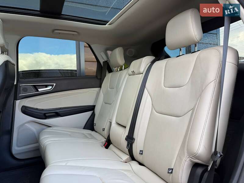 Позашляховик / Кросовер Ford Edge 2020 в Рівному