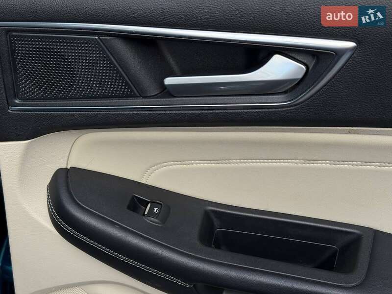 Позашляховик / Кросовер Ford Edge 2020 в Рівному