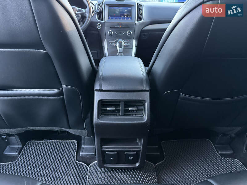 Внедорожник / Кроссовер Ford Edge 2016 в Виннице