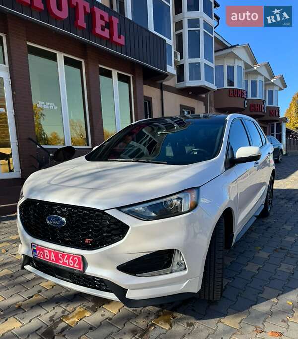 Позашляховик / Кросовер Ford Edge 2019 в Умані