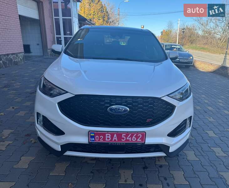 Позашляховик / Кросовер Ford Edge 2019 в Умані