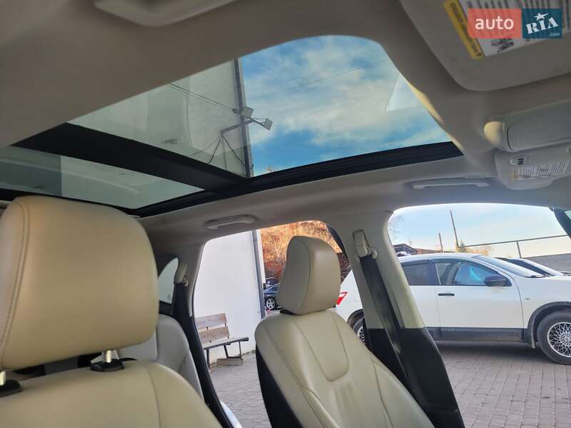 Позашляховик / Кросовер Ford Edge 2020 в Чорткові