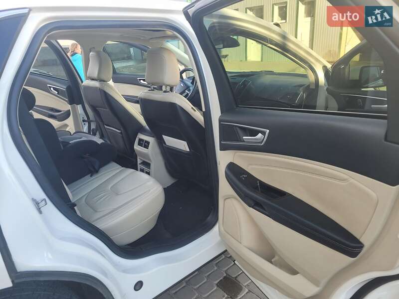 Позашляховик / Кросовер Ford Edge 2020 в Чорткові