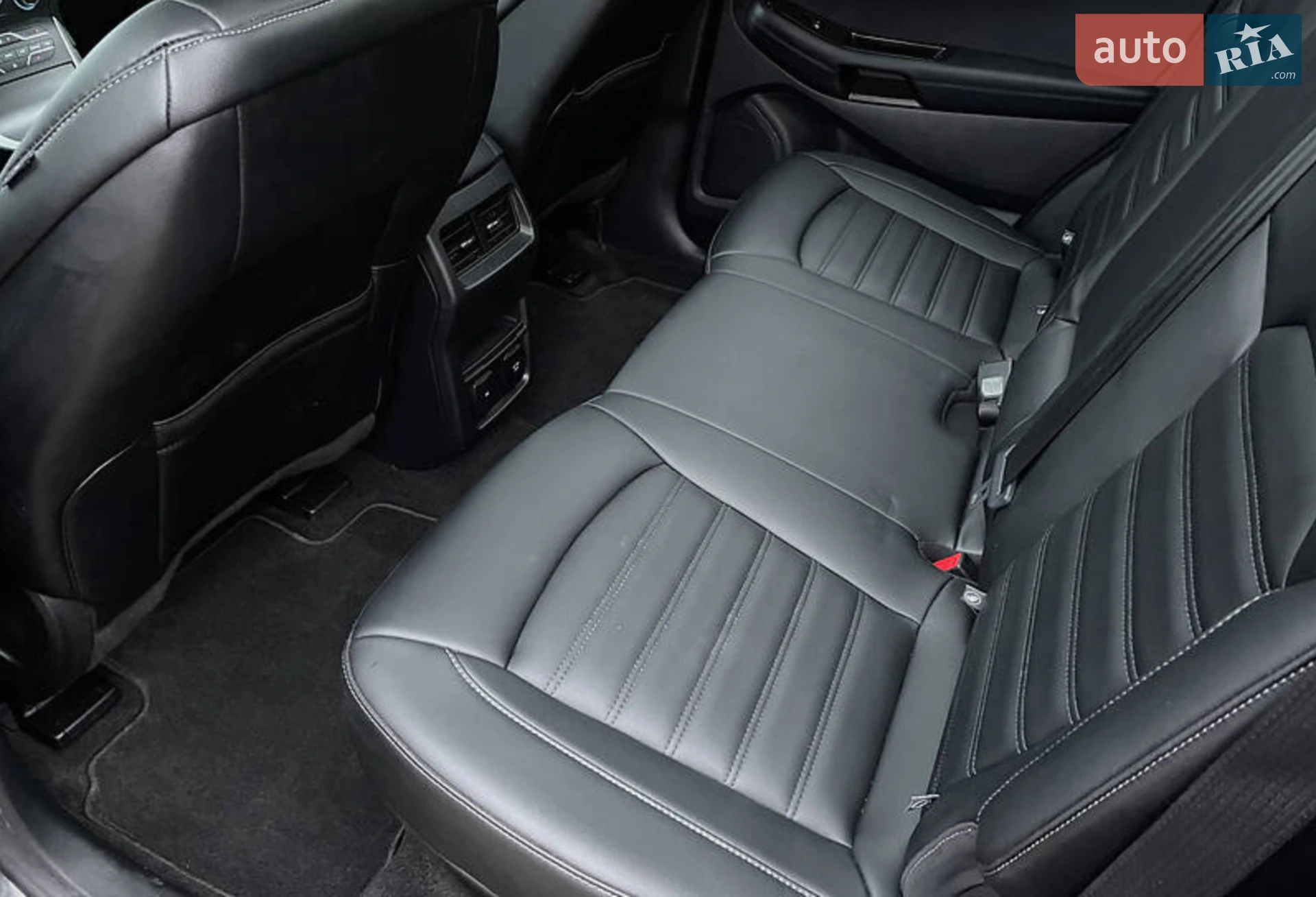 2019 Ford Edge - мініатюра 10