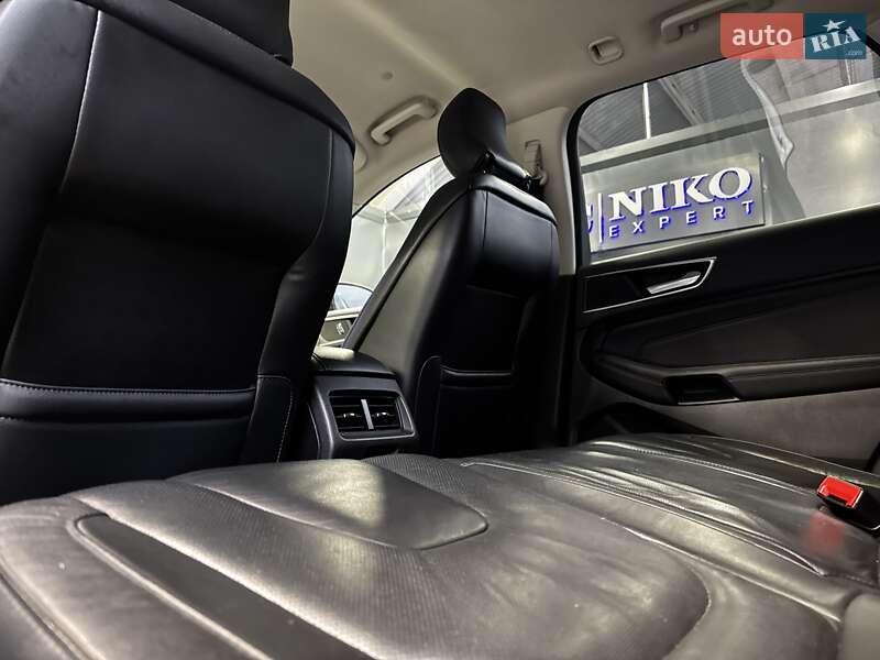 Позашляховик / Кросовер Ford Edge 2016 в Києві
