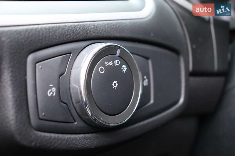 Позашляховик / Кросовер Ford Edge 2016 в Києві фото 15 Позашляховик / Кросовер Ford Edge 2016 в Києві