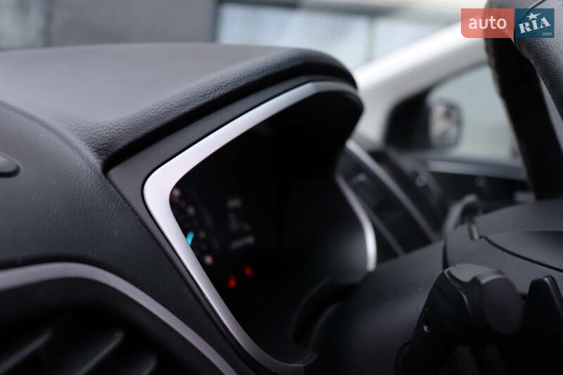 Позашляховик / Кросовер Ford Edge 2016 в Києві фото 31 Позашляховик / Кросовер Ford Edge 2016 в Києві