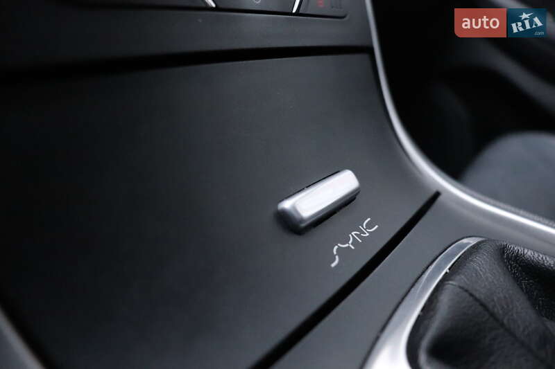 Позашляховик / Кросовер Ford Edge 2016 в Києві фото 36 Позашляховик / Кросовер Ford Edge 2016 в Києві