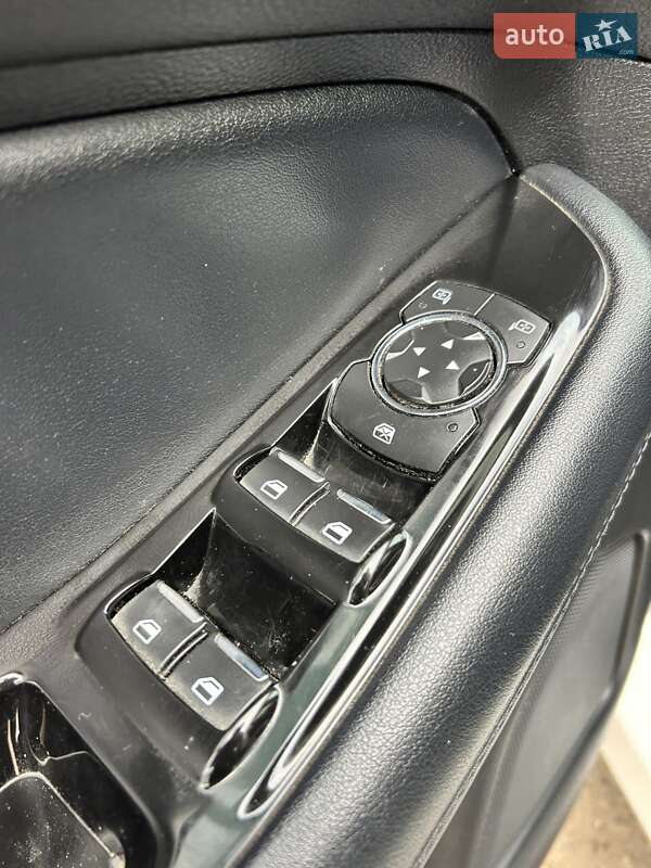 Внедорожник / Кроссовер Ford Edge 2018 в Сумах