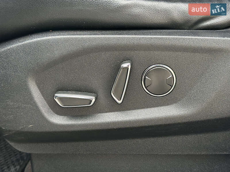 Позашляховик / Кросовер Ford Edge 2016 в Львові