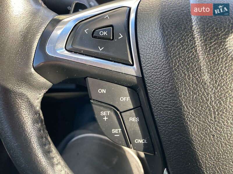 Позашляховик / Кросовер Ford Edge 2016 в Ковелі