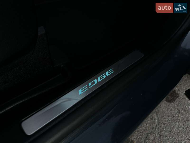 Позашляховик / Кросовер Ford Edge 2019 в Києві
