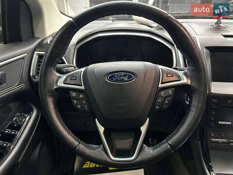 Внедорожник / Кроссовер Ford Edge 2016 в Черновцах